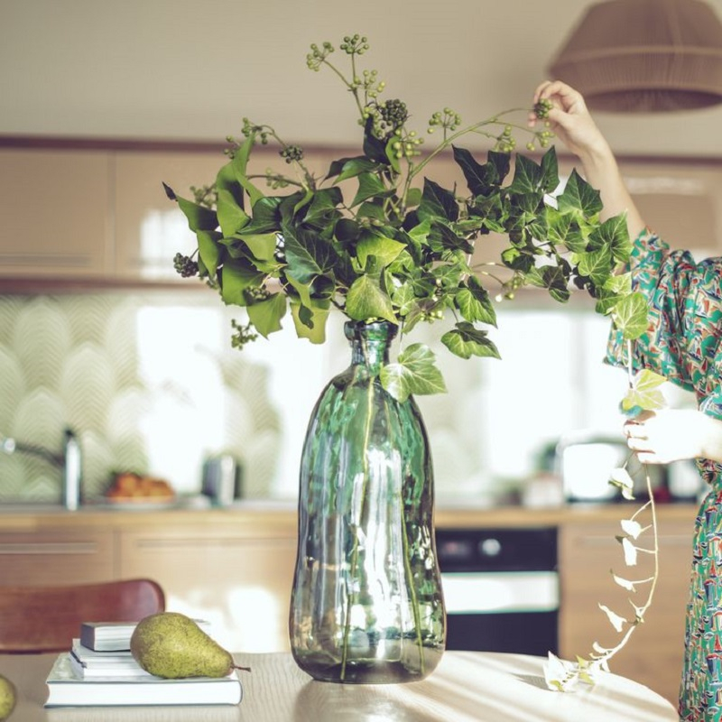 Spring table decoration