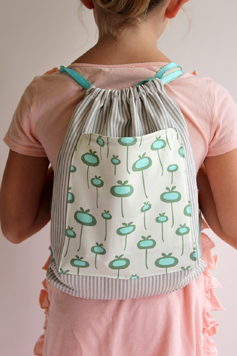 Diy drawstring backpack DIY Backpacks Ideas For Your Kids’ Back-To-School Season