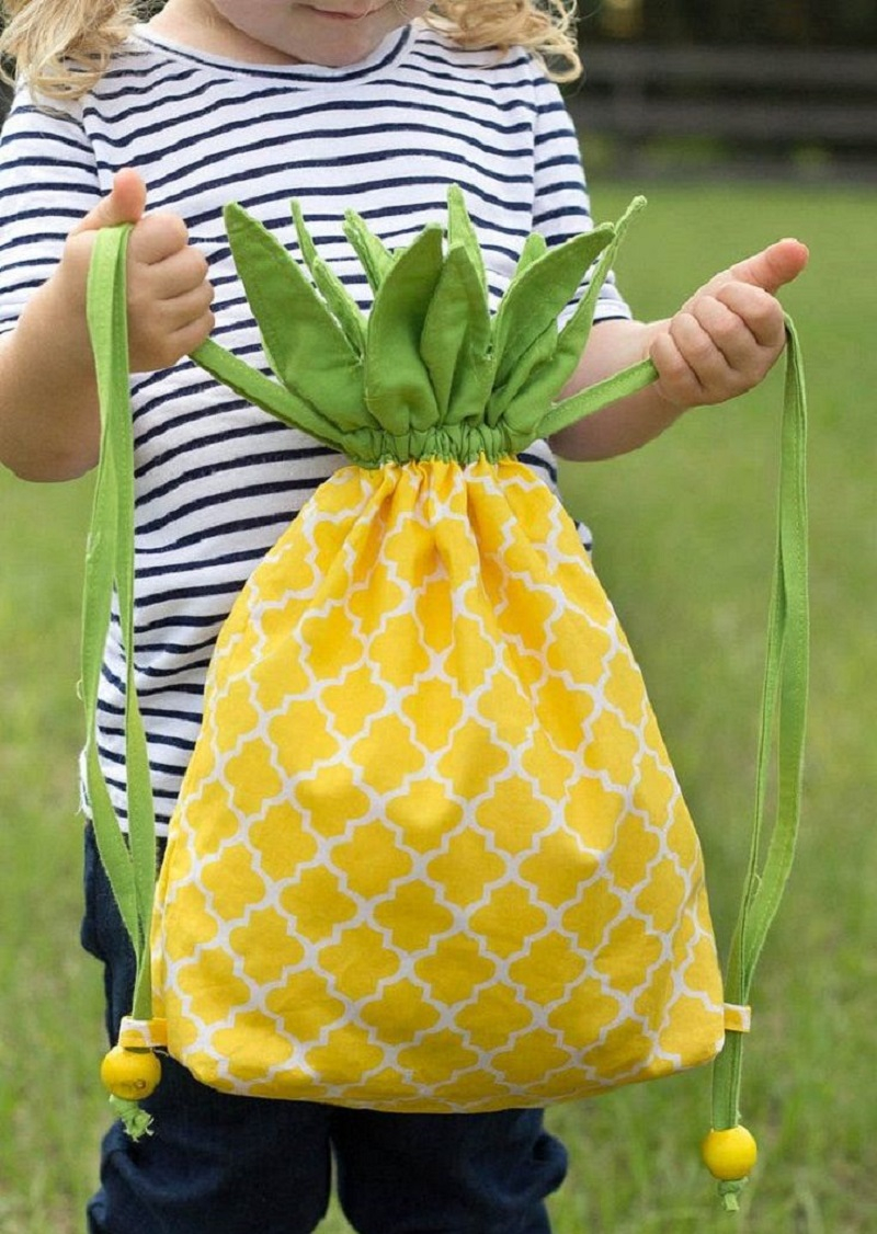 Diy pineapple drawstring DIY Backpacks Ideas For Your Kids’ Back-To-School Seasonbackpack