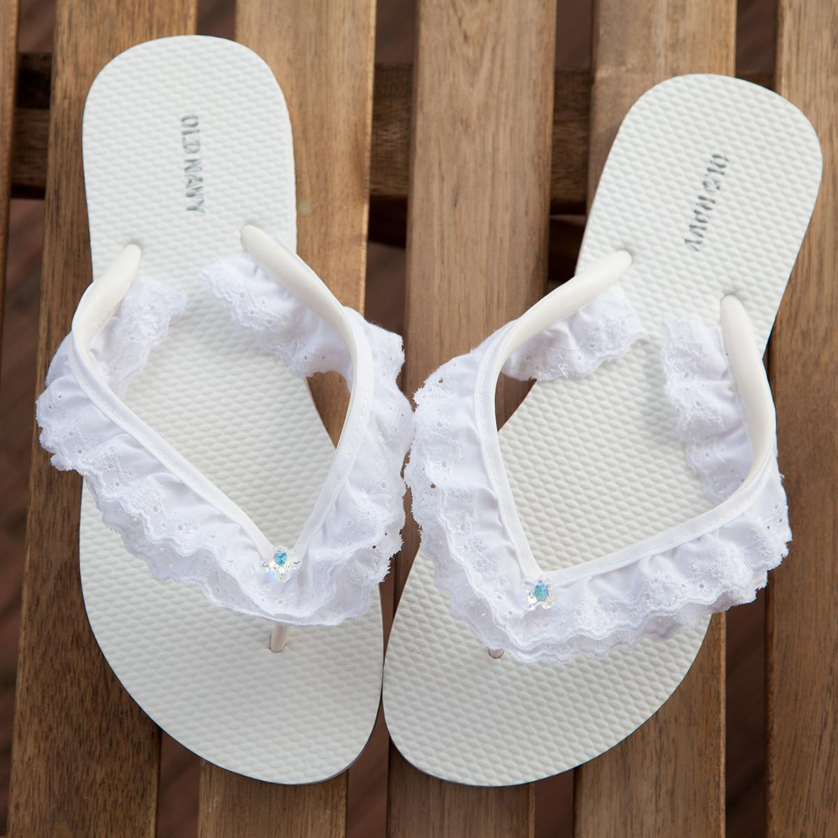 Eyelet lace flip flop DIY Picturesque Flip Flops Ideas That Are Great For Indoor Or Beach Day