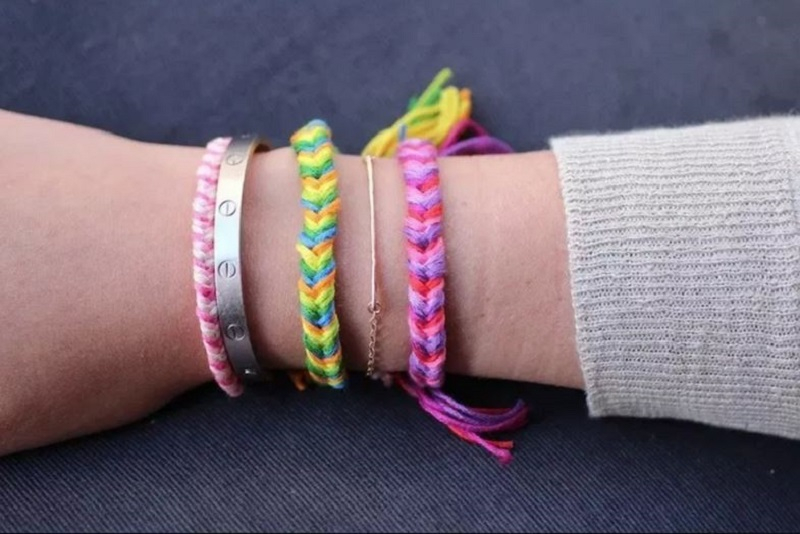 Fishtail bracelets