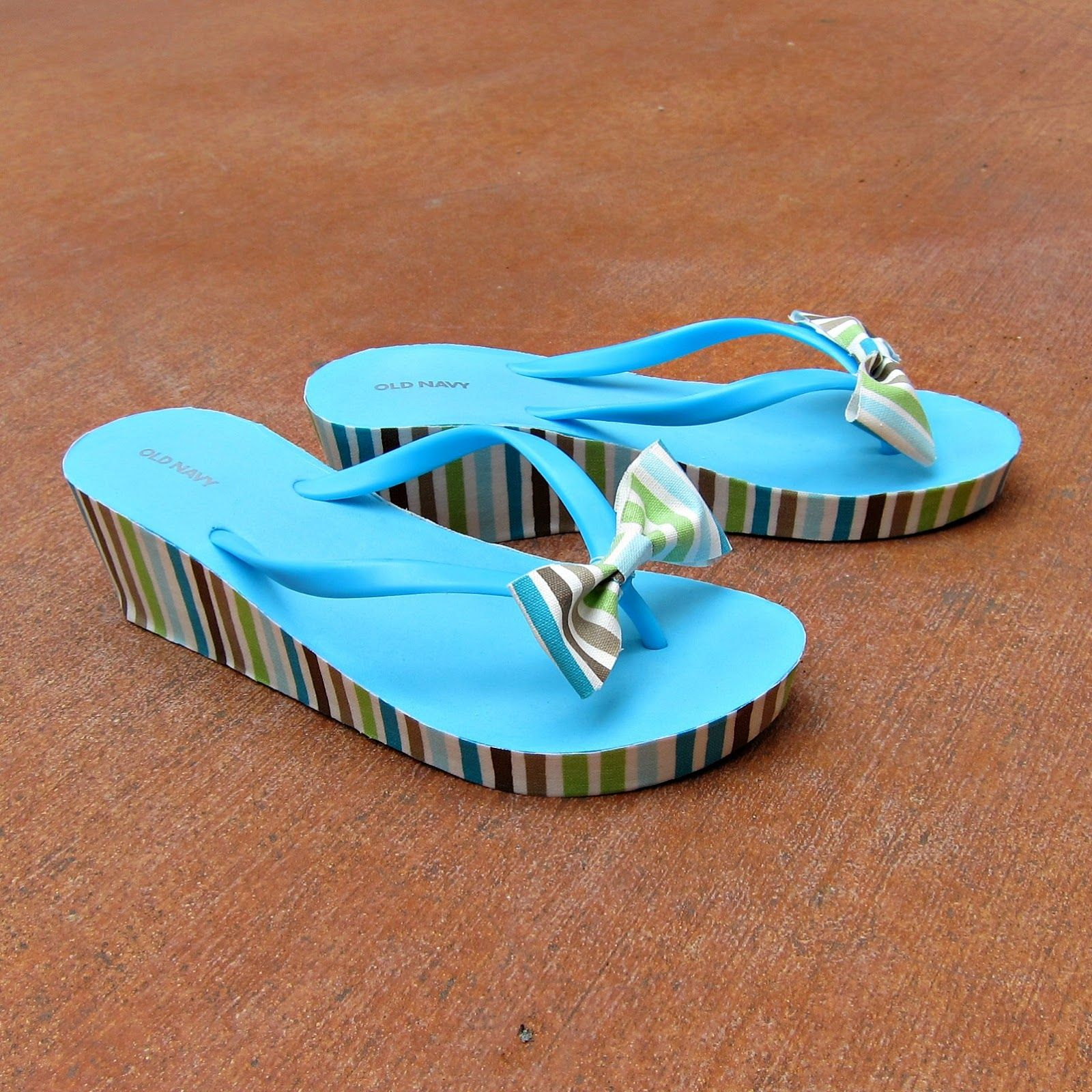 Mod podge soled flip flops DIY Picturesque Flip Flops Ideas That Are Great For Indoor Or Beach Day