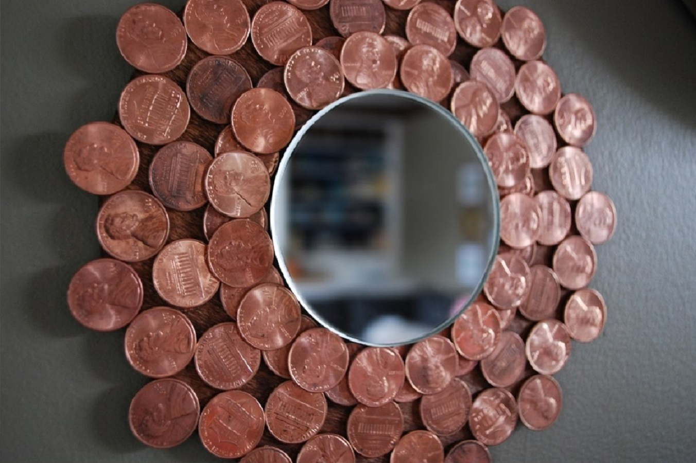 Penny starburst mirror Remarkable DIY Decoration Ideas You Can Make At Home With Pennies