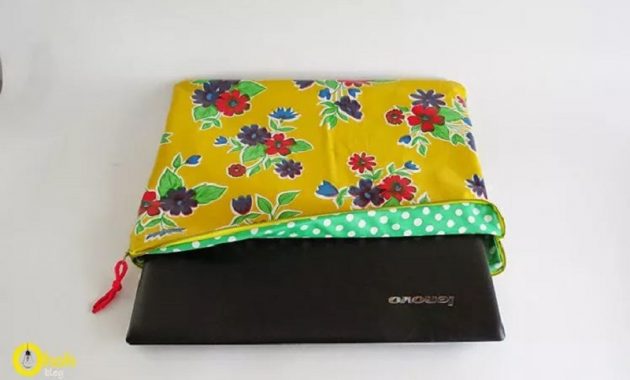 Cute flowered laptop case