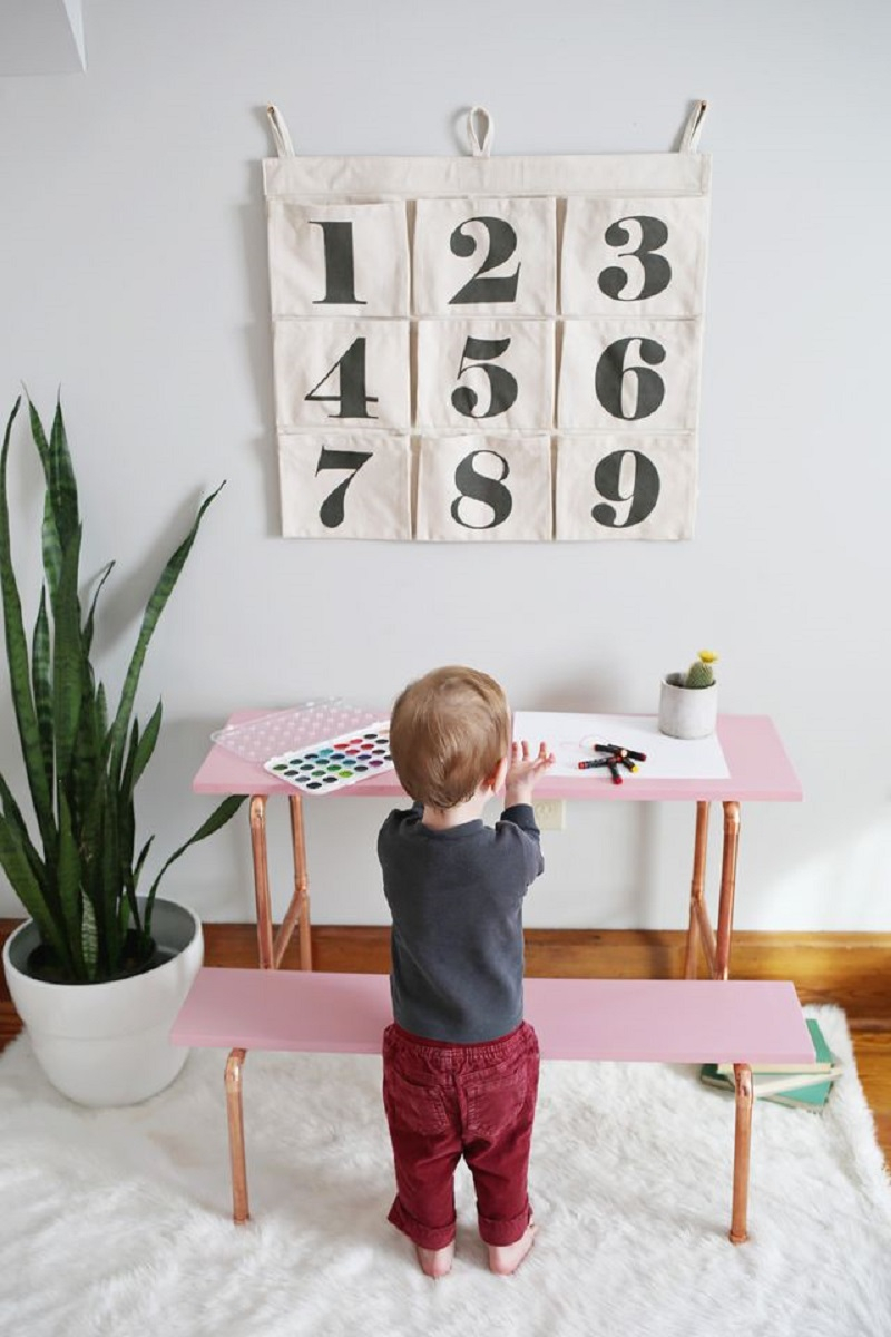 Diy child’s desk DIY Entertaining Ideas To Decorate Your Kids’ Room For Special Feeling